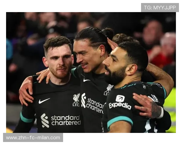 切尔西禁区内二次进攻再度奏效，普利西奇补射得手